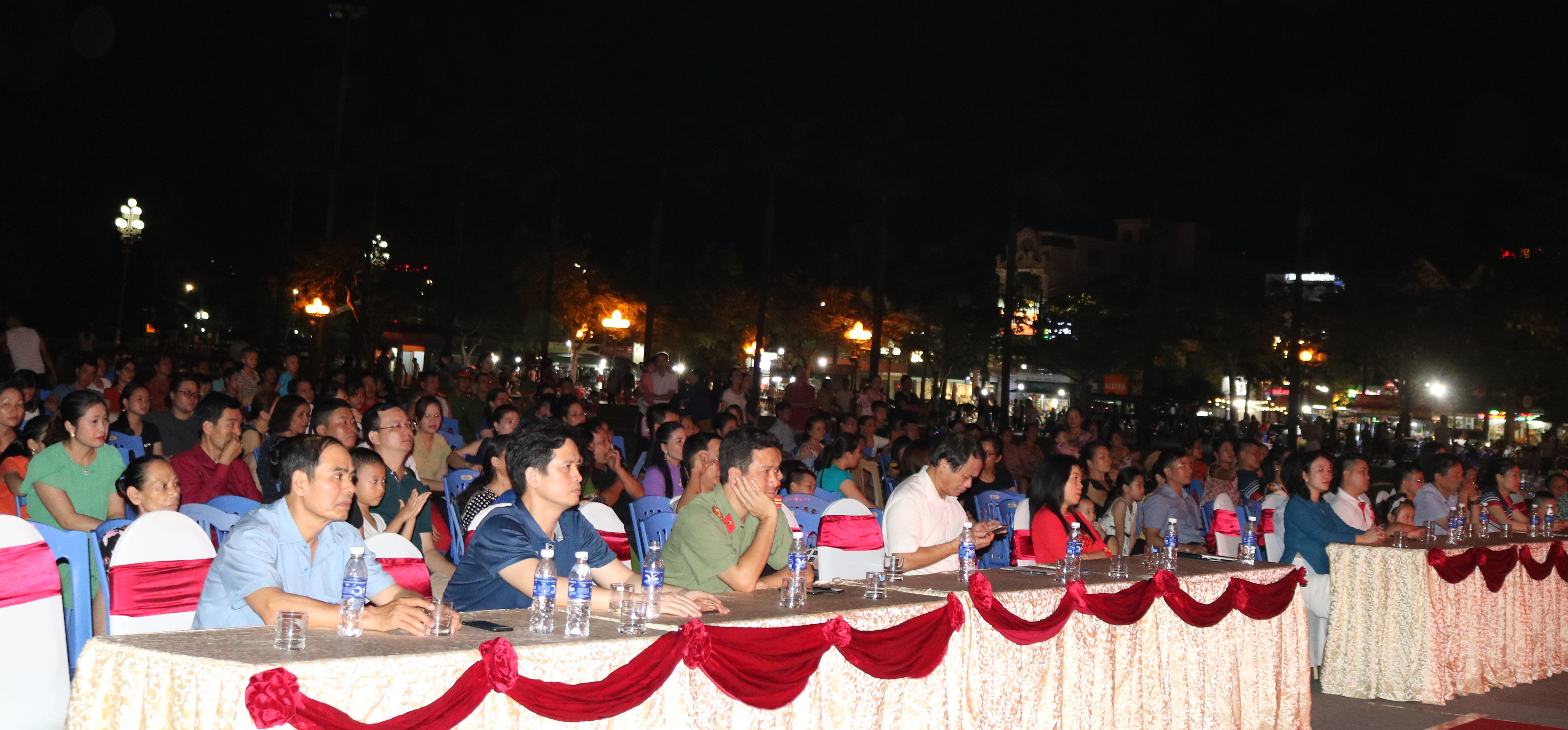 Nghệ An: Giao lưu nghệ thuật chào mừng ngày Gia đình Việt Nam